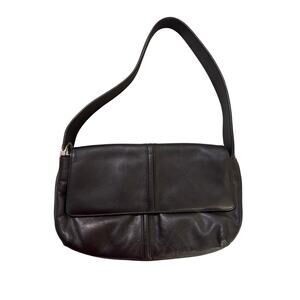 Oroton Sydney Small Leather Clutch in Black